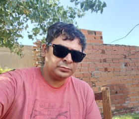 Fabian, 39, Santa Fe de la Vera Cruz