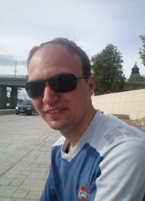 Павел, 35, Россия, Псков