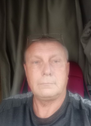 Василий из Новомосковска 56 лет