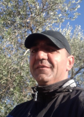 Wael karame, 40, اَلْجُمْهُورِيَّة اَللُّبْنَانِيَّة, بَيْرُوت
