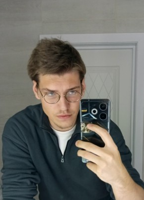Олег из Казани 22 года