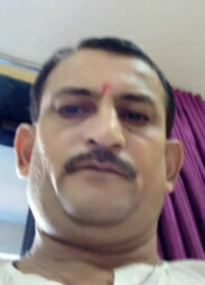 Mahesh Panchal, 56, India, Vapi