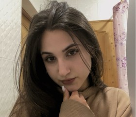 Karolina, 22, Saint Petersburg