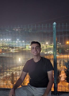 Yahya из Adıyaman 19 лет