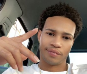 Mark, 30, Cayenne