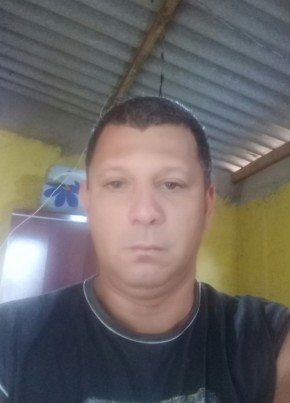 Edvaldo, 43, República Federativa do Brasil, São Paulo capital