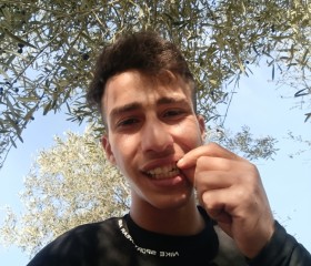 مؤيد, 18, Ramallah
