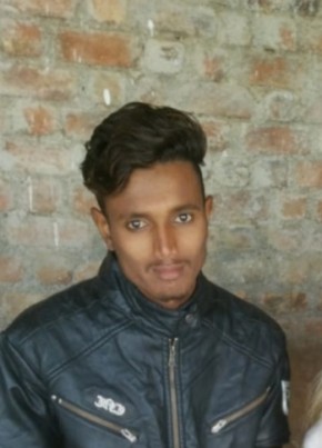 Prakash Modhera, 21, India, Bhavnagar