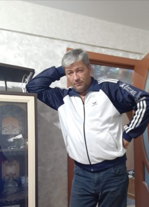 Макар, 51, Россия, Усолье-Сибирское
