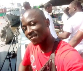 Joël, 26, Dschang
