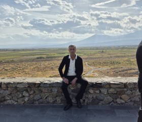 Kar, 25, Yerevan