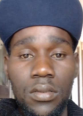 Joseph olweny, 26, Uganda, Kampala