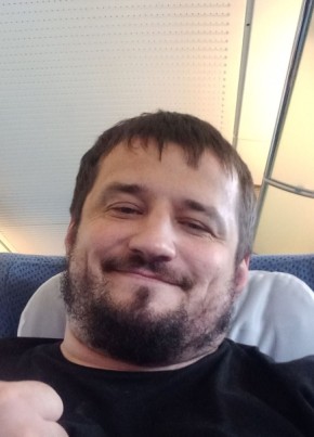 Artem, 39, Russia, Moscow