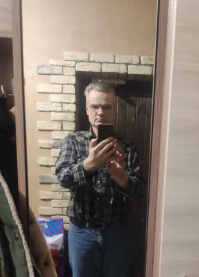 Данил, 46, Россия, Отрадное