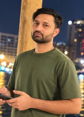 Nadir Ansari из إمارة الشارقة 36 лет