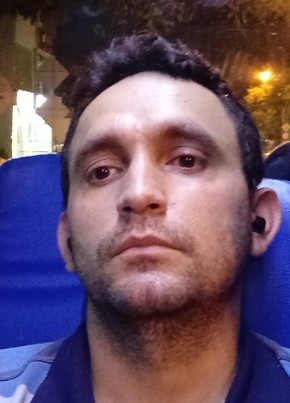 Carlos Alberto, 36, República de Colombia, Santafe de Bogotá
