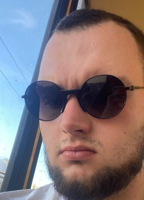 vitaliy, 23, Russia, Ivanovo
