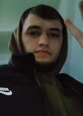 Андрей из Омска 26 лет