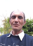 Roberto, 40, Camacha