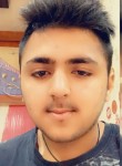 yash, 22 года, Porbandar