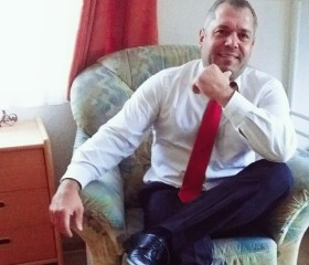 RADO, 49, Braunau am Inn