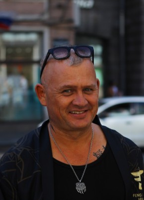 Иван из Тулы 48 лет