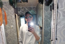 Artyem, 36 - Just Me
