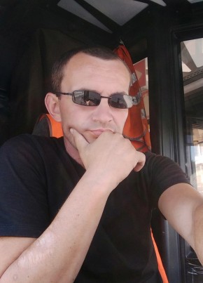Анатолий из Омска 41 год
