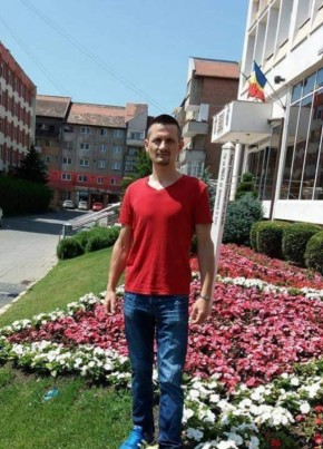 Catalin, 39, Romania, Ploiești