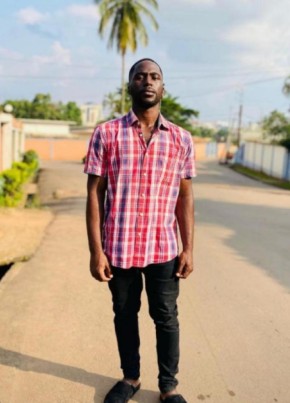 Peter, 25, Republic of Cameroon, Yaoundé