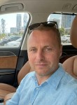 Aleksandr, 42, Moscow