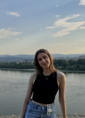 Алина из Београда 24 года