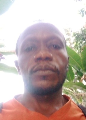 Tamcha, 39, Republic of Cameroon, Buea