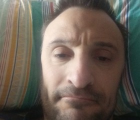 DIEGO  POR CARO, 18, Coronel Suarez