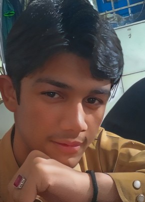 Munabhai, 18, كِشوَرِ شاهَنشاهئ ايران, تِهران