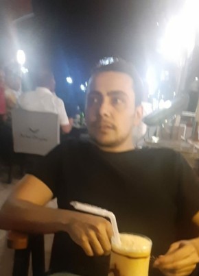 İdris, 36, Türkiye Cumhuriyeti, İstanbul
