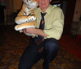 vova, 75, Tver