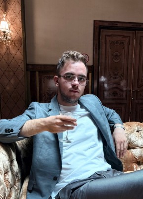 Матвей из Костромы 22 года
