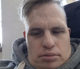 Christian bedrua, 19, Berlin