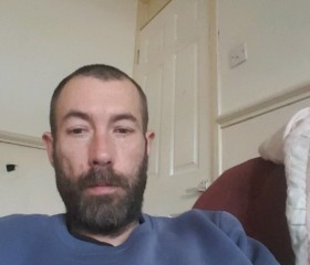 Jon, 41, Monmouth