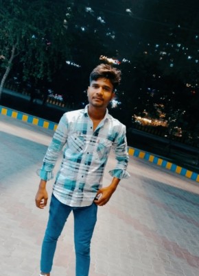 Golu Rajput, 19, India, Ghaziabad