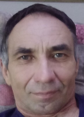 Лев, 58, Россия, Дивноморское
