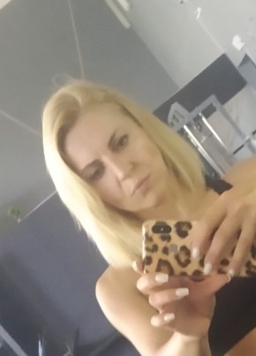 Elena, 44, Belarus, Lida