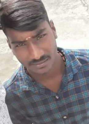 Viji Viji, 23, India, Gundlupet