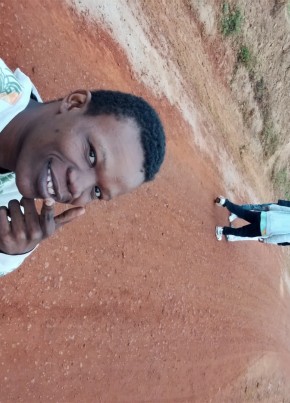 Hassan Masha из Mombasa 23 года