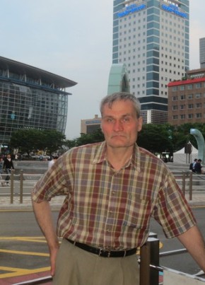 Игорь, 58, Россия, Холмск