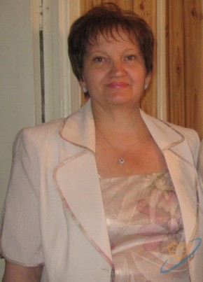 Елена, 68, Россия, Мирный (Архангельская обл.)