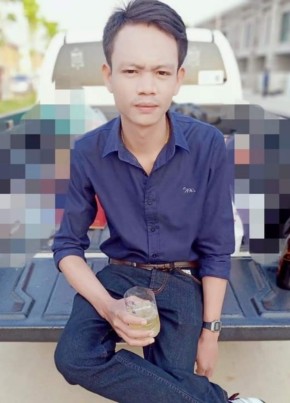 Noom Ratchanan, 29, ราชอาณาจักรไทย, ศรีสะเกษ
