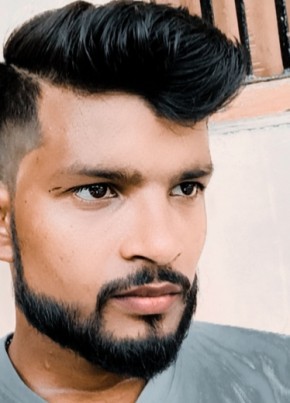 Raju, 18, India, Lucknow