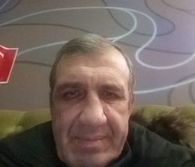 Игорь, 60 лет, Саратов